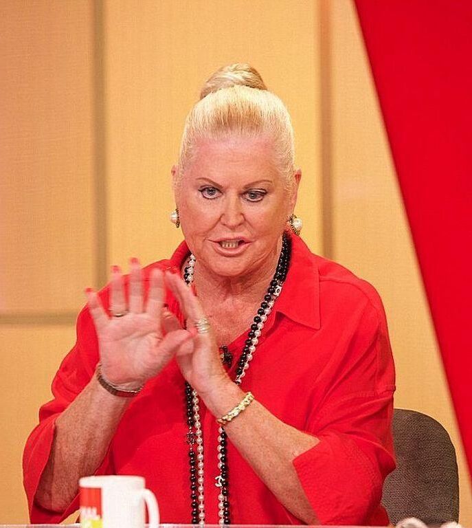 KIM WOODBURN