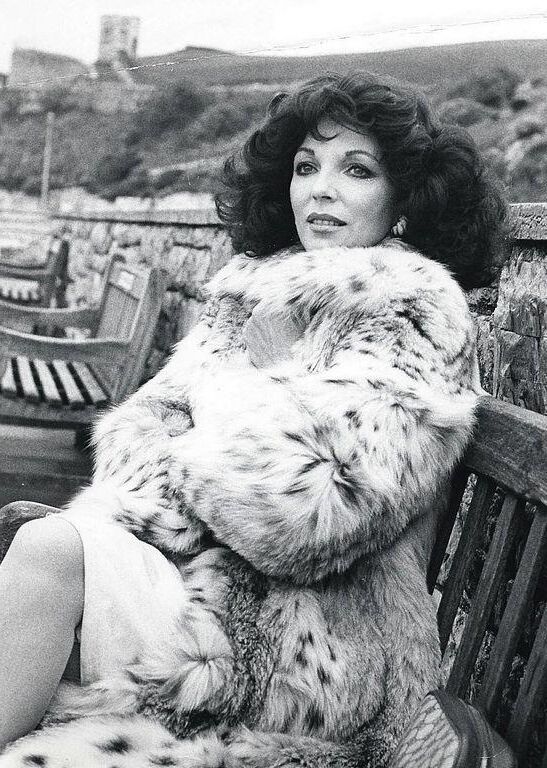 JOAN COLLINS