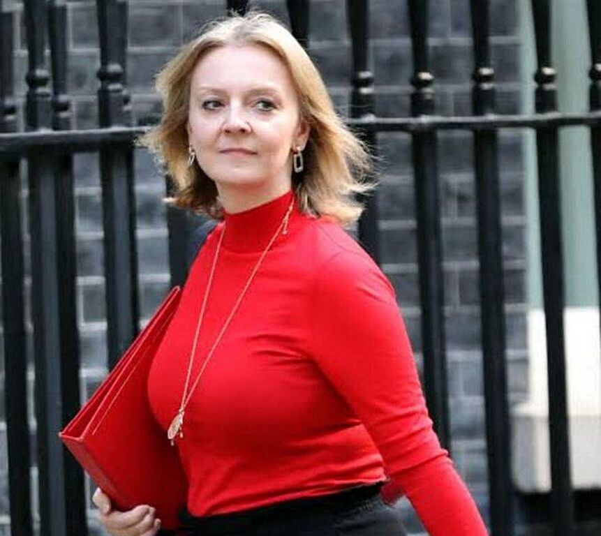 LIZ TRUSS