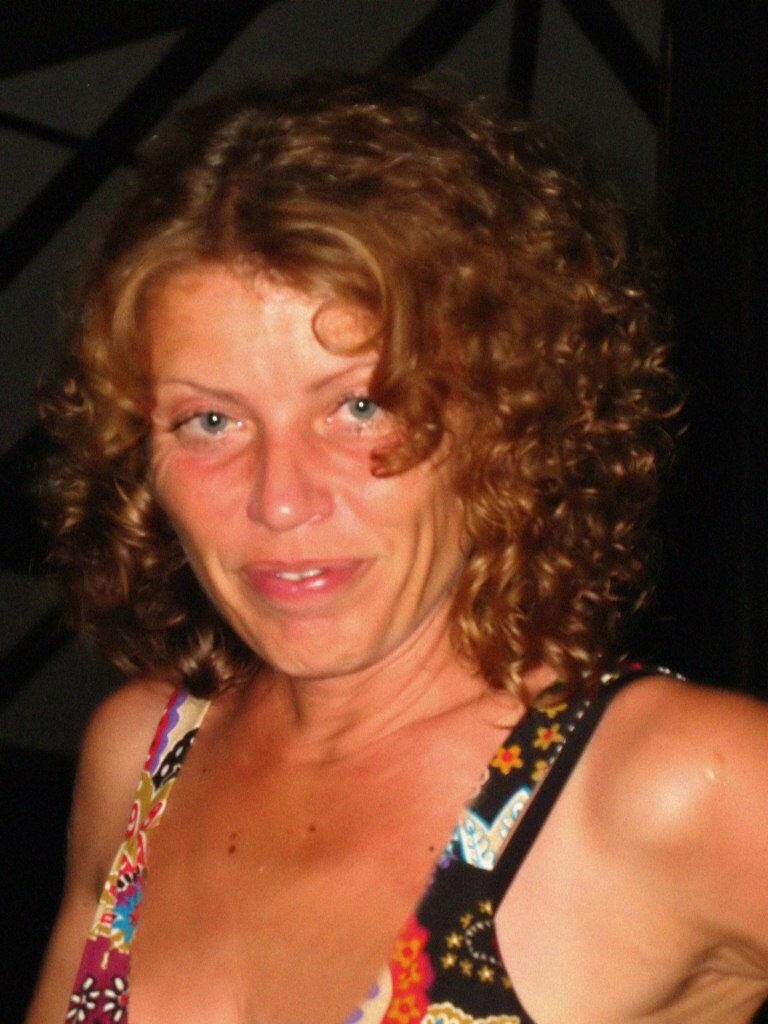 Meine Frau macht gerne die Beine breit (auch fuer andere)