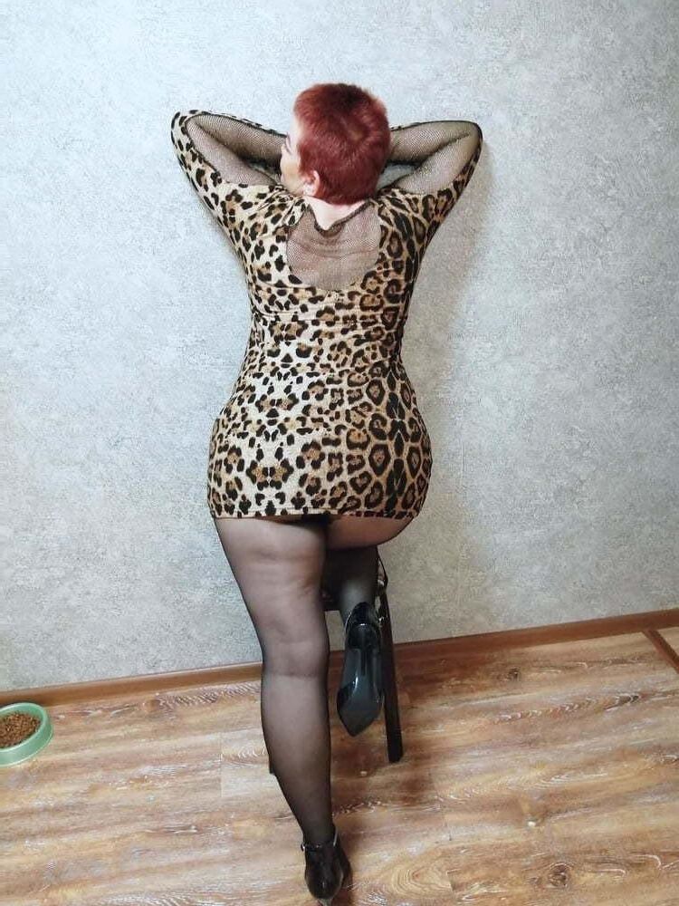 Ruiva madura chamada Lubov Living em Israel
