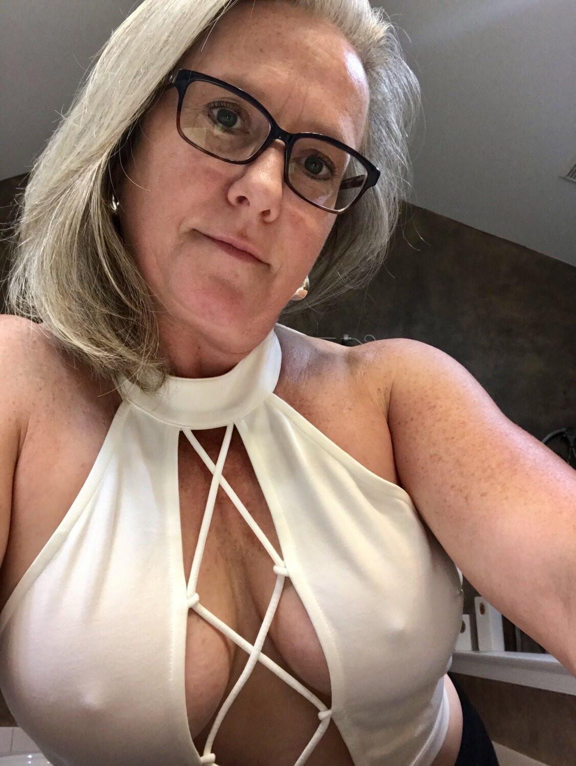 Gilf Hotwife Sylvia de PA