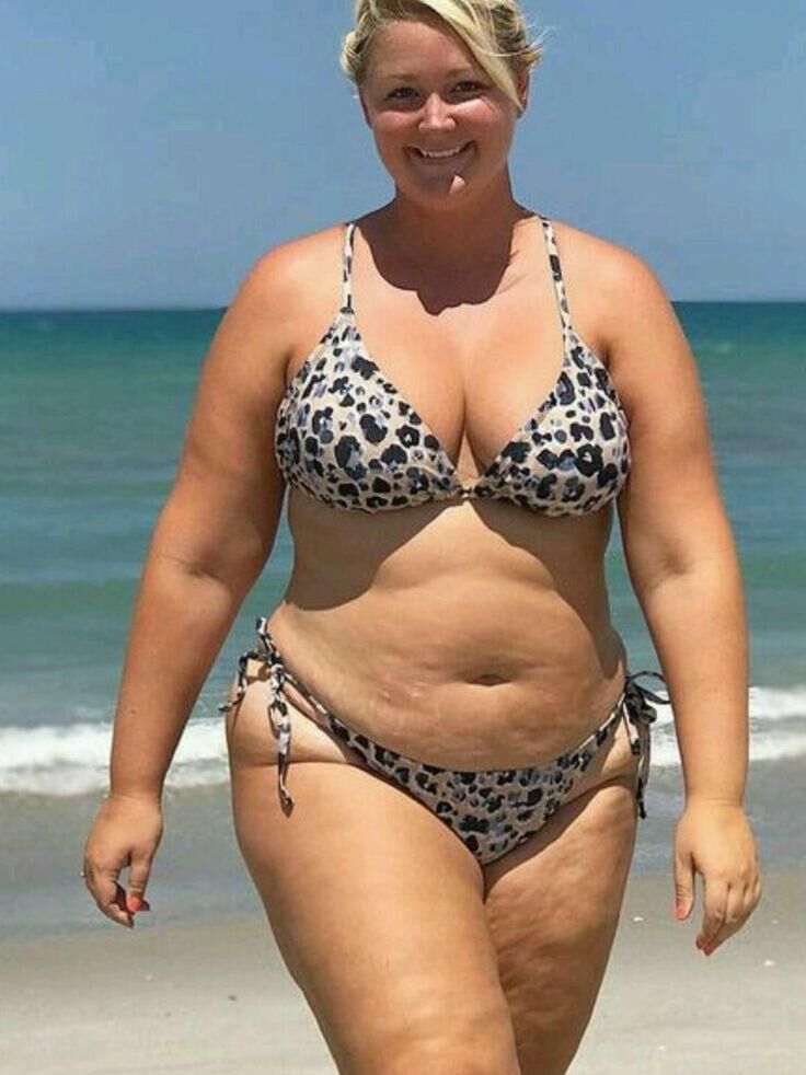 Bikinis und Badeanzüge: Welche mögen Sie? 