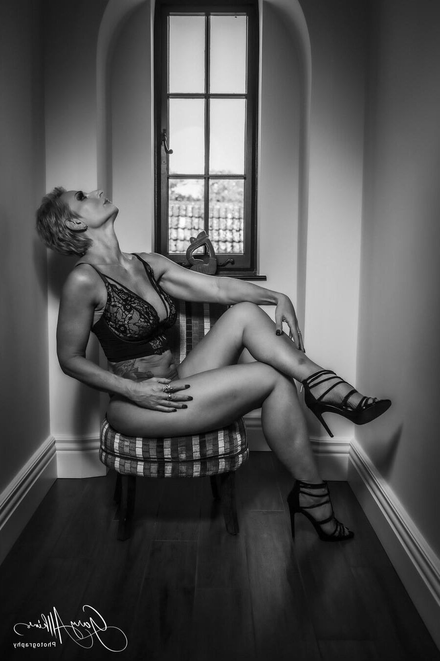 Caroline Thacker (Roo)