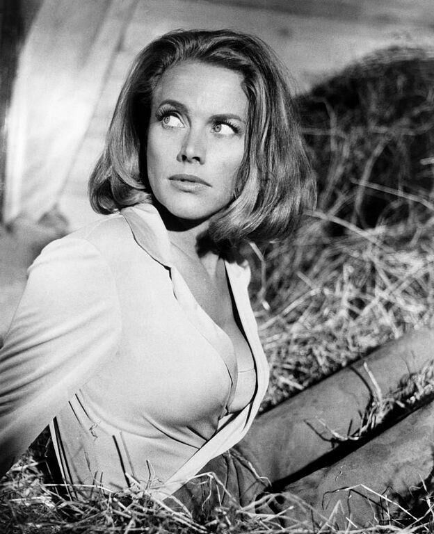 Honor Blackman