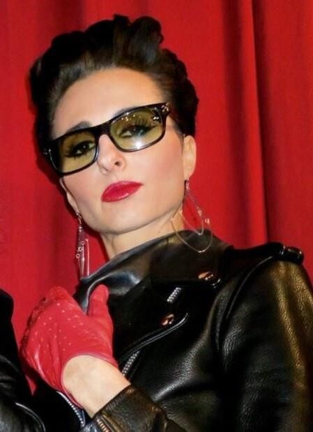 Caras