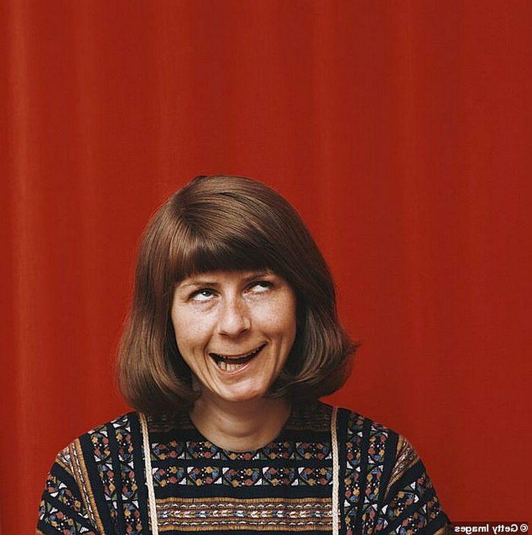 Pam Ayres