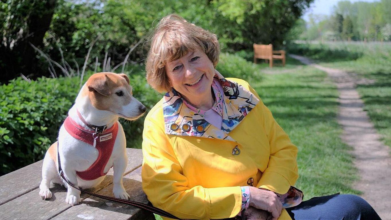 Pam Ayres