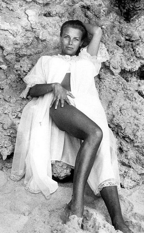 Honor Blackman