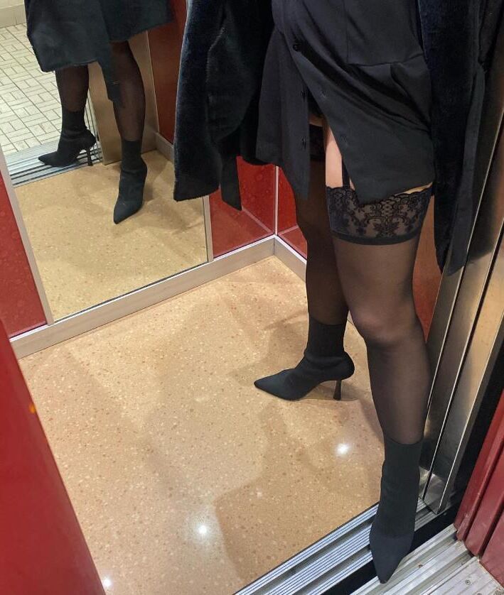 Medias de milf francesas upskirts en público
