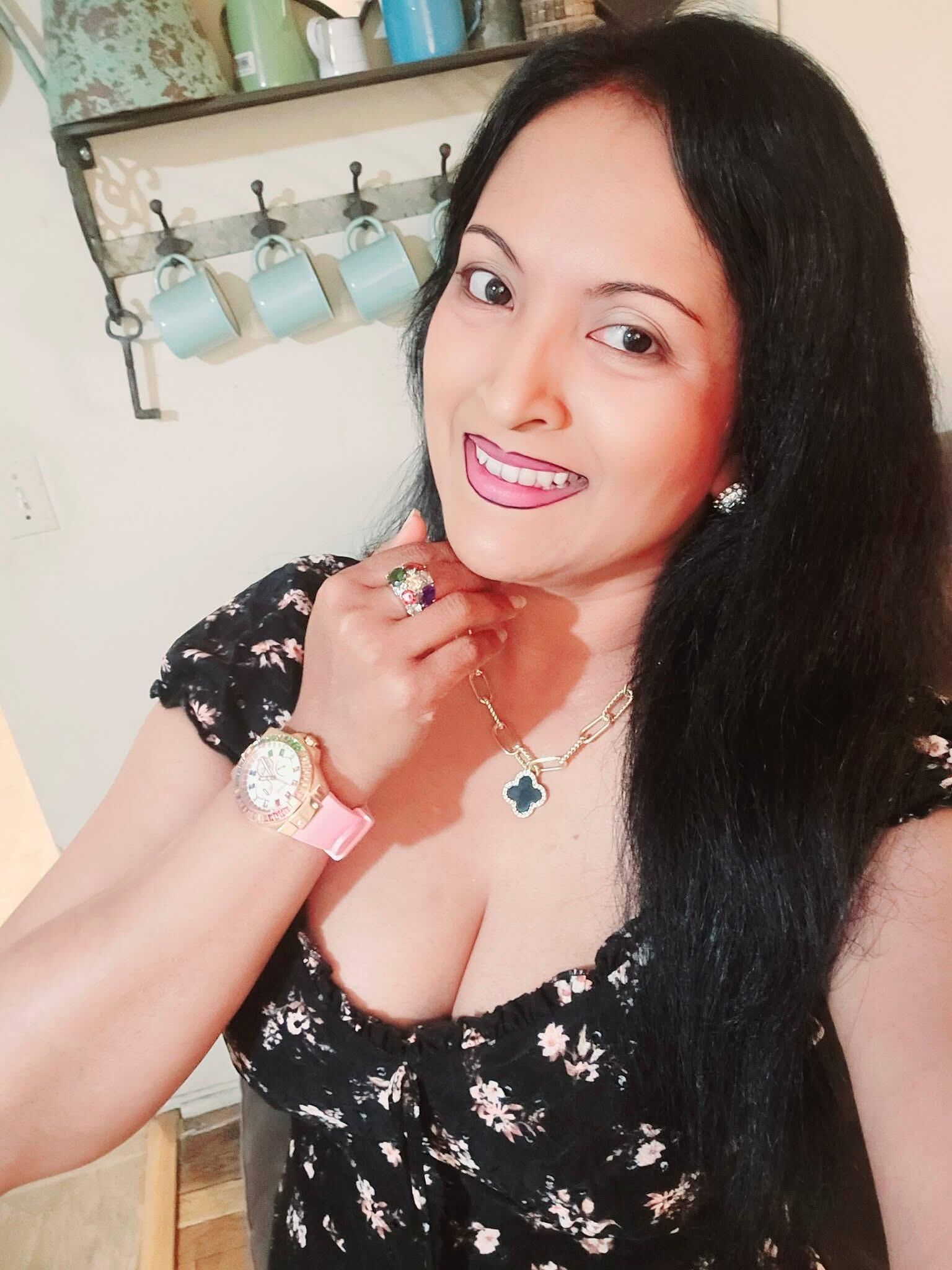 Sonali Rathnayaka Hot