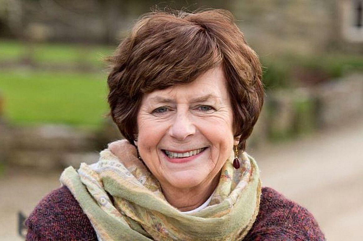 Pam Ayres