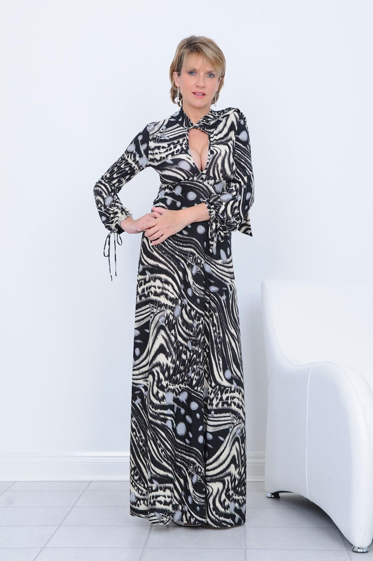 Gill Ellis Young (Lady Sonia) Vestido de jantar de clube de golfe