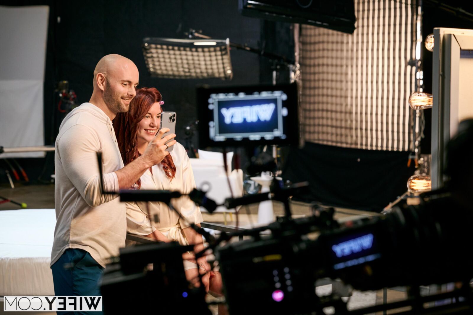 Kayla Summers yo kurvy Redhead bekommt Tag zusammengetan