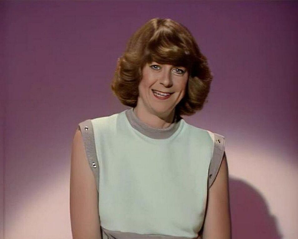 Pam Ayres