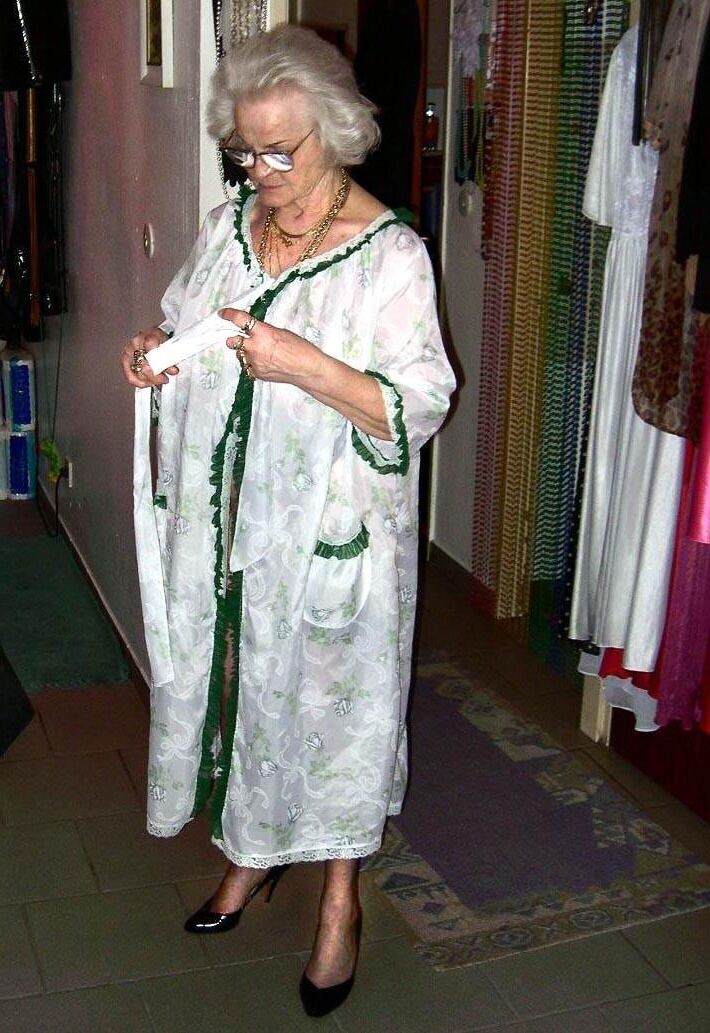 Christa (Granny Classic)
