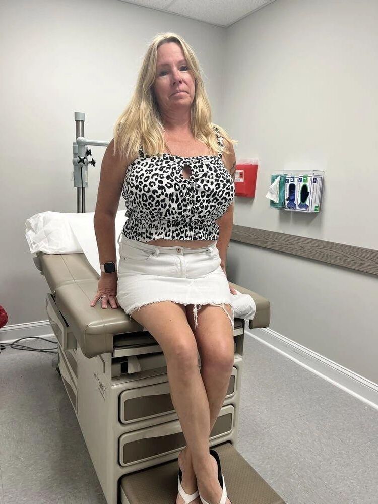 Tetas grandes traviesas MILF/GILF CANDI