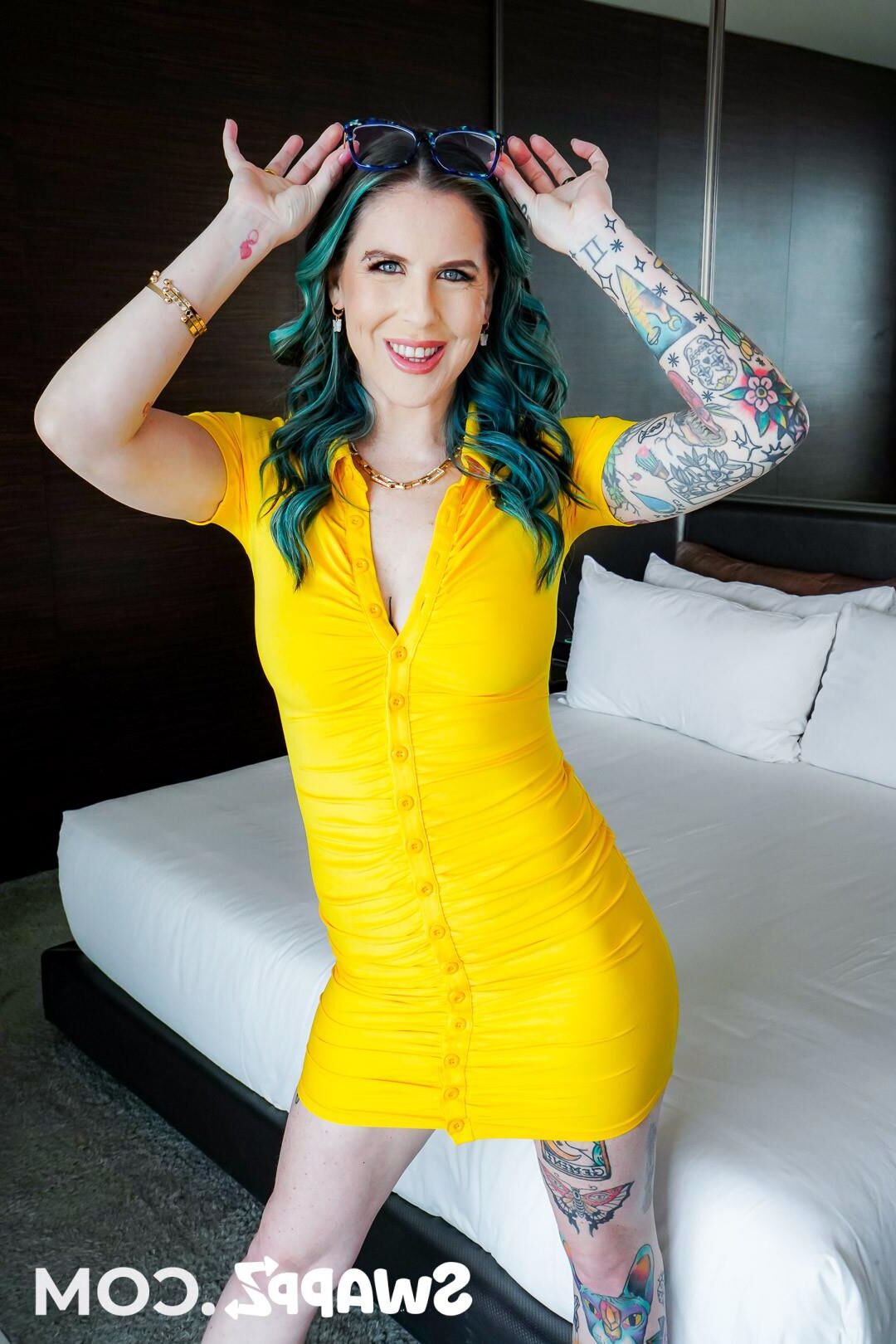 Nikki Zee Yo, Jessica Aaren Yo Stepmoms quiere ser follada
