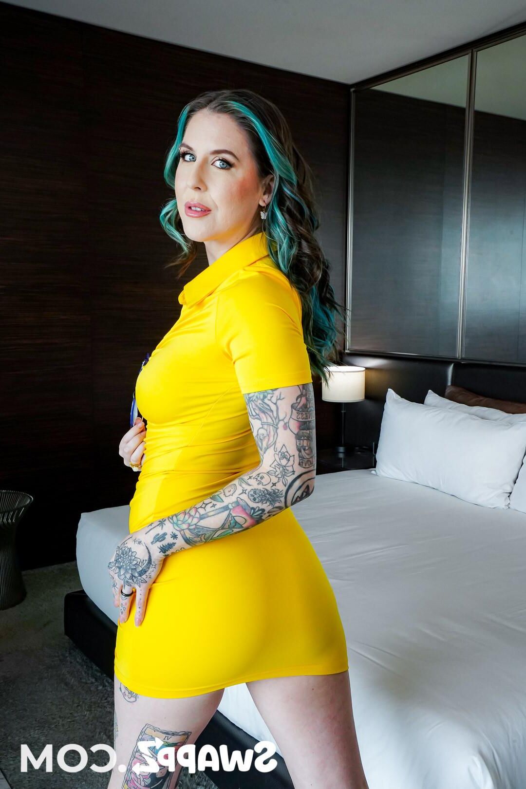 Nikki Zee Yo, Jessica Aaren Yo Stepmoms quiere ser follada