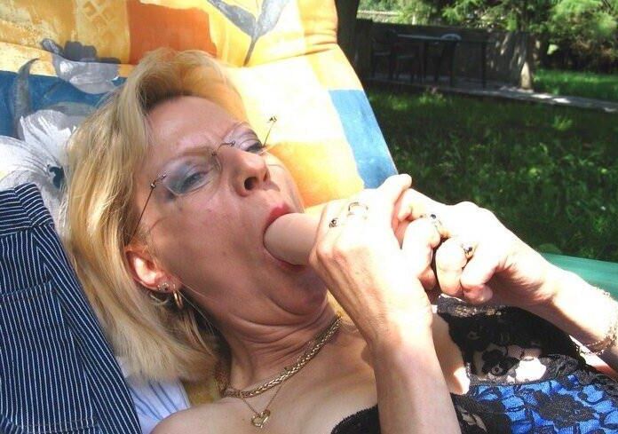 Hotwife Dee Amateur UK