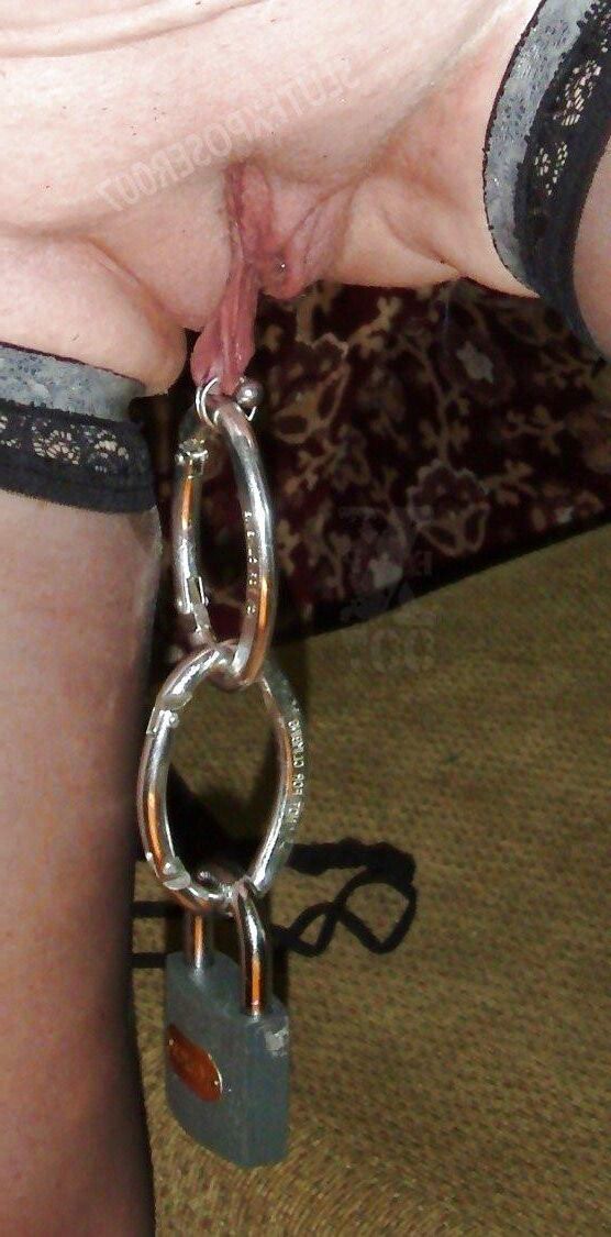 Hotwife peituda Carol M