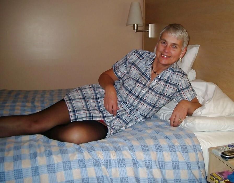 Vovó é um cuckwhore
