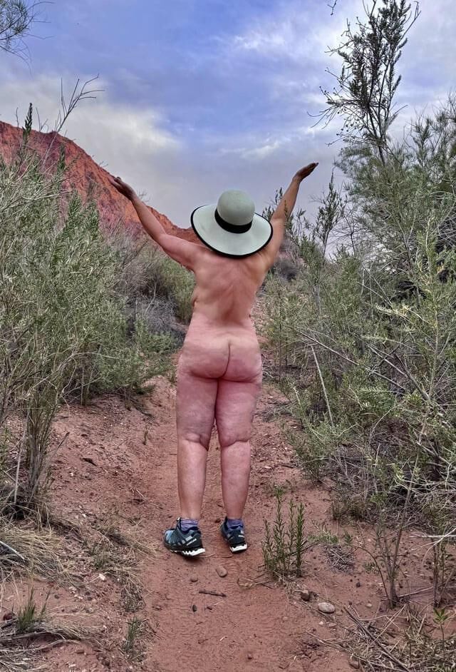 MILF gordinho exposto ao ar livre
