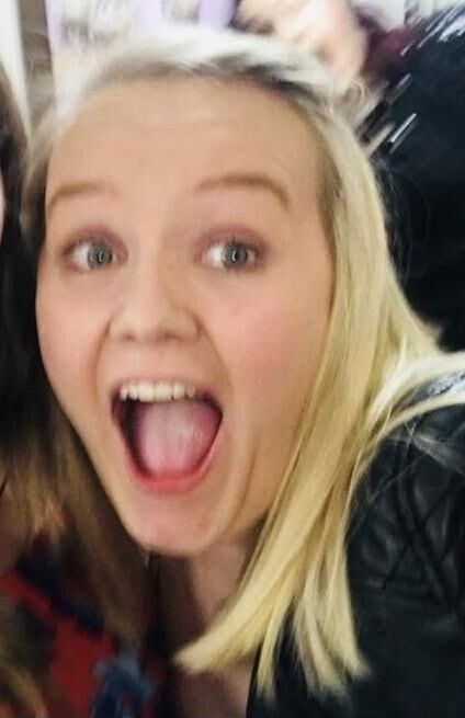 Meine mollige blonde Tochter zu wichsen
