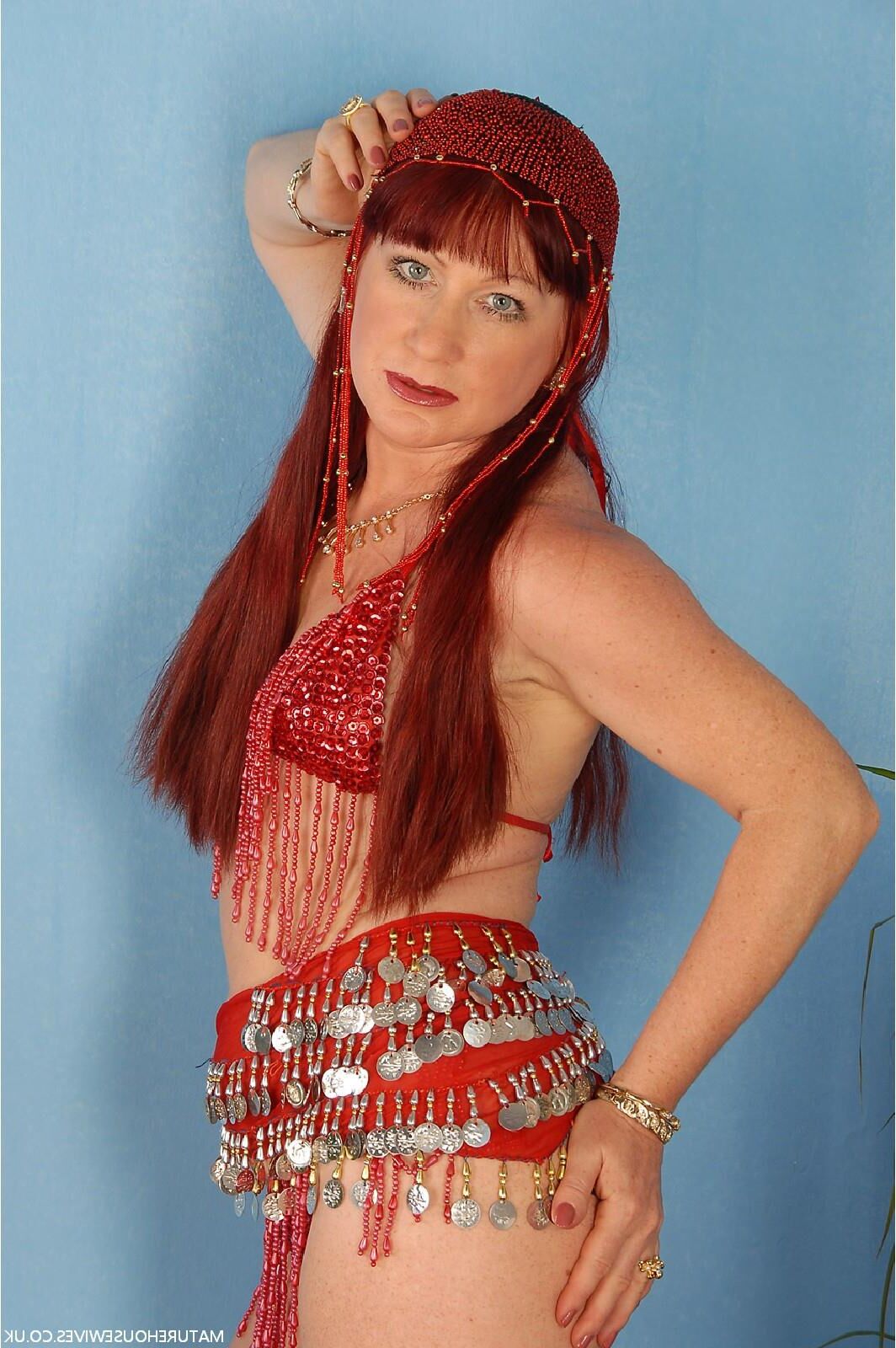 El buen coño del bailarín de la danza del vientre.