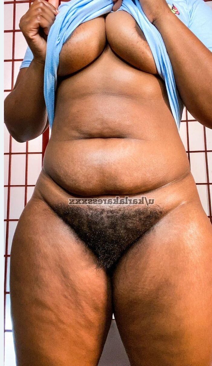Pusado peludo Ebony grueso
