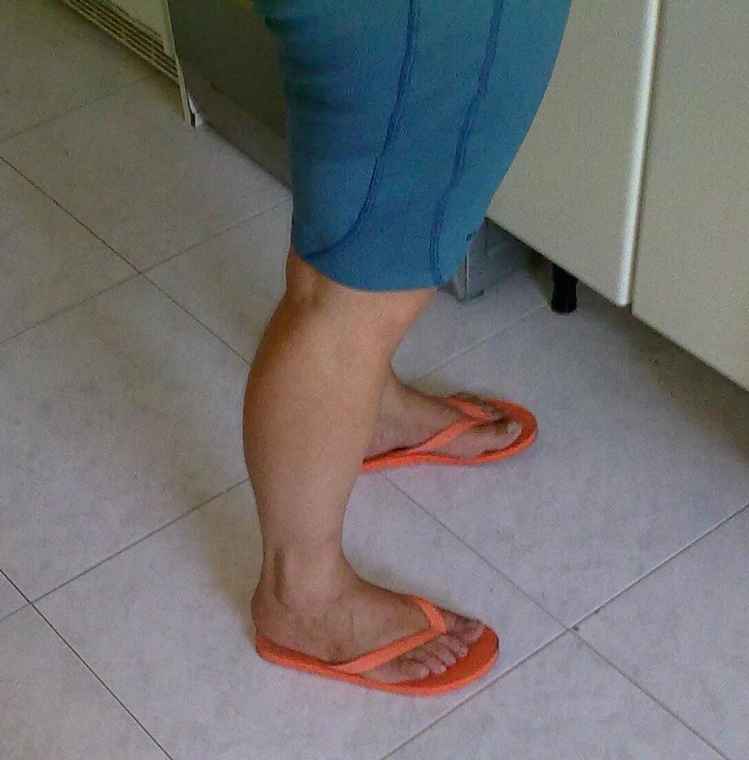 Los pies ásperos de mamá latina