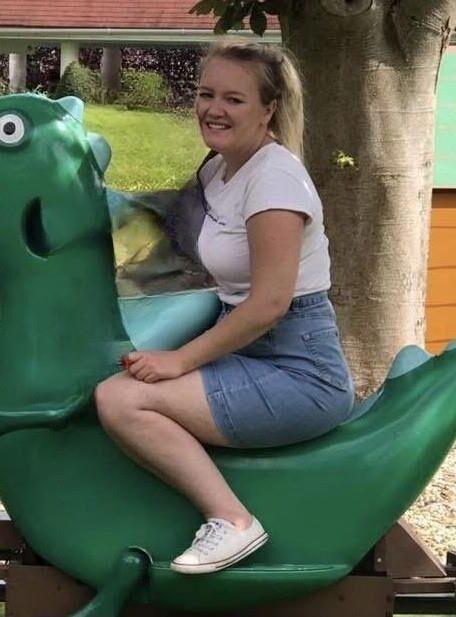 Meine mollige blonde Tochter zu wichsen