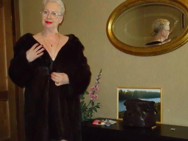 Svetlana elegante e quente de Moscou