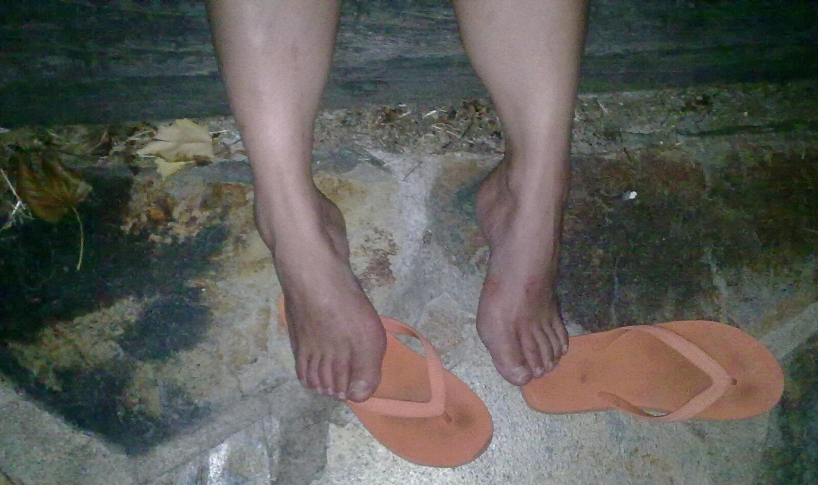 Los pies ásperos de mamá latina