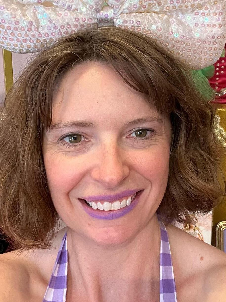 Milf Emily