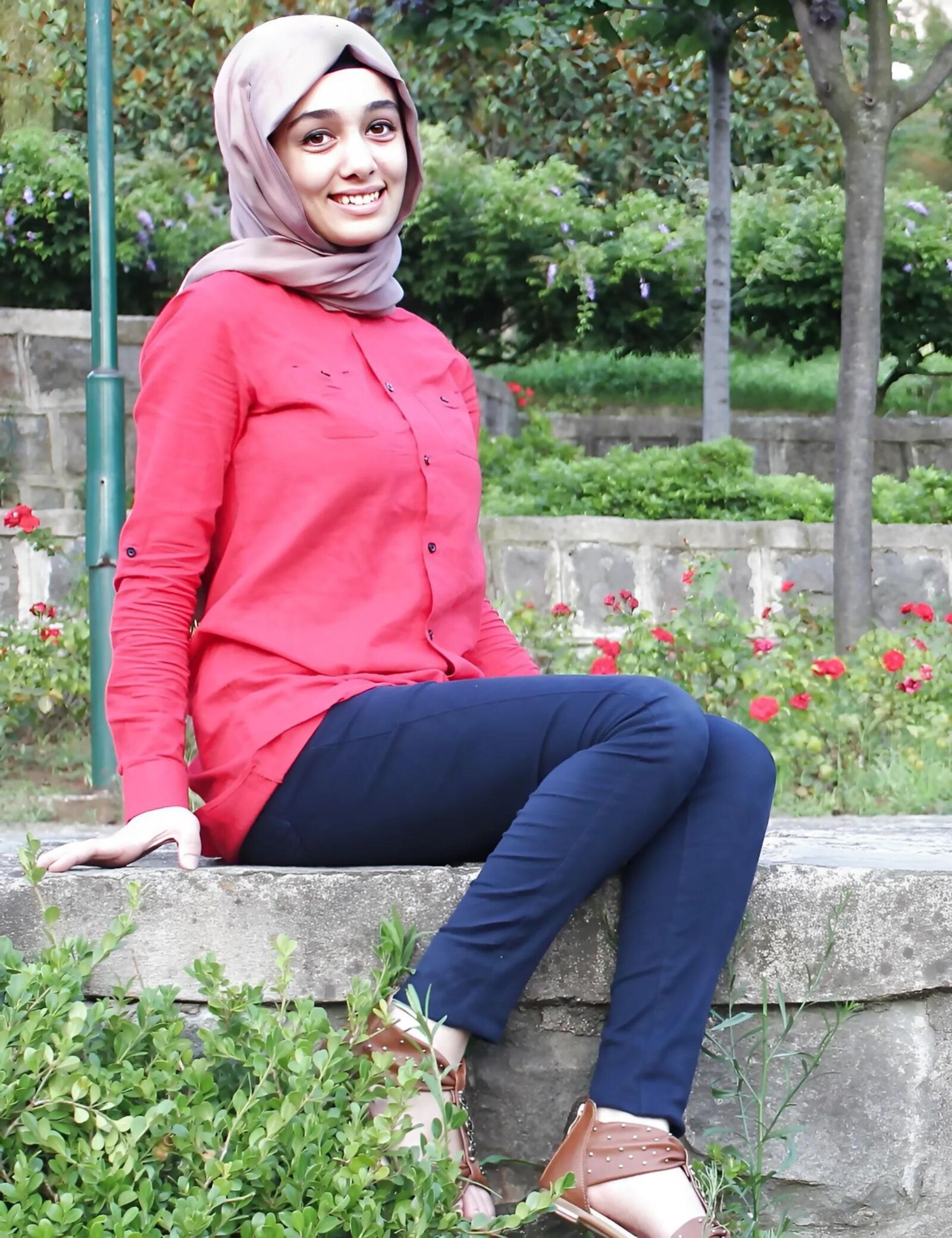 VINTAGE TURKISH HIJAB SEXSI PHOTO 