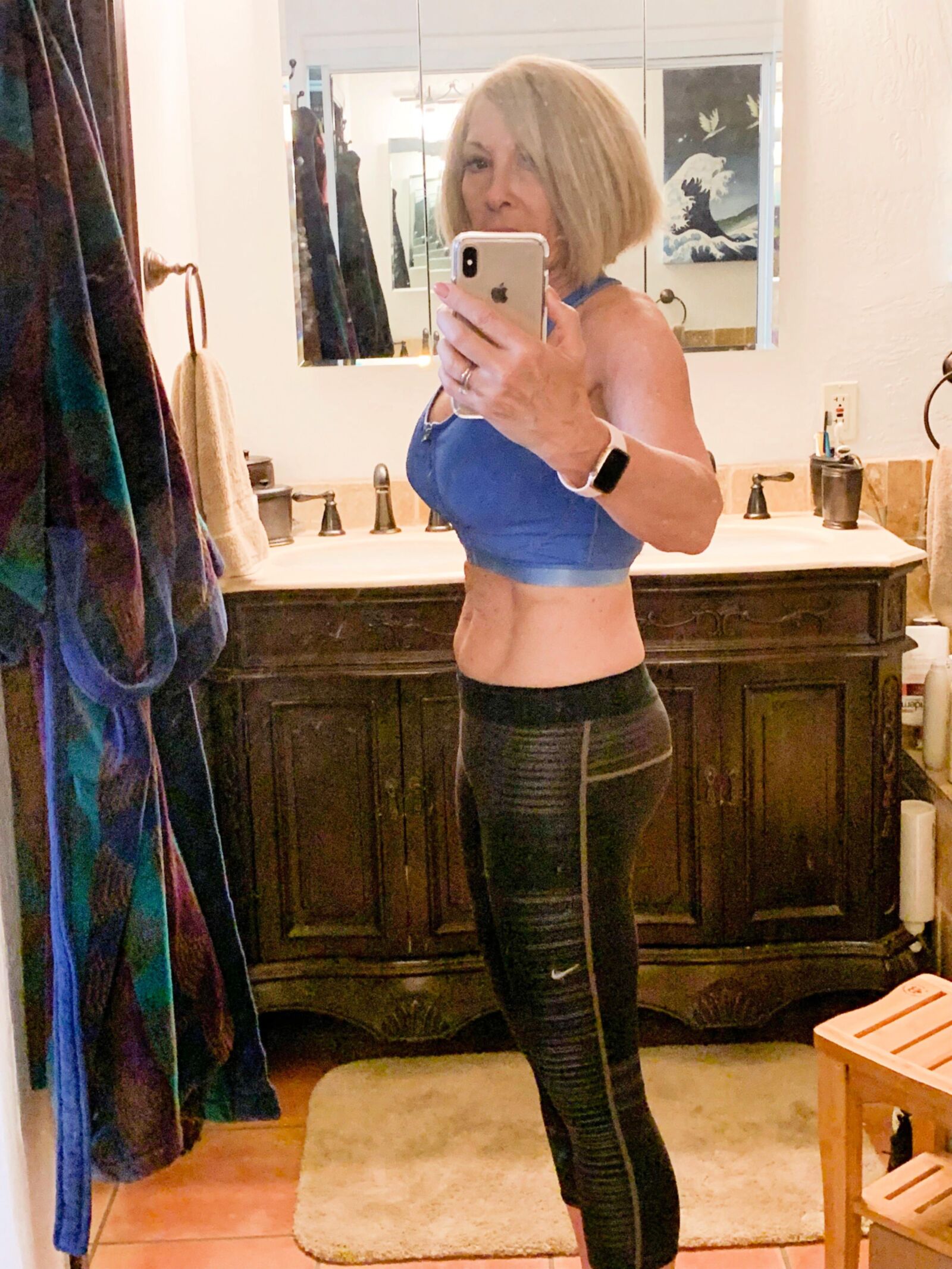 Gilf Blonde Blogger