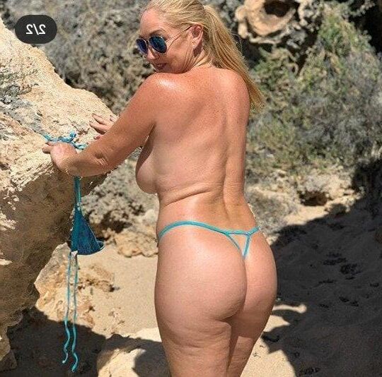 Milfs and mothers 