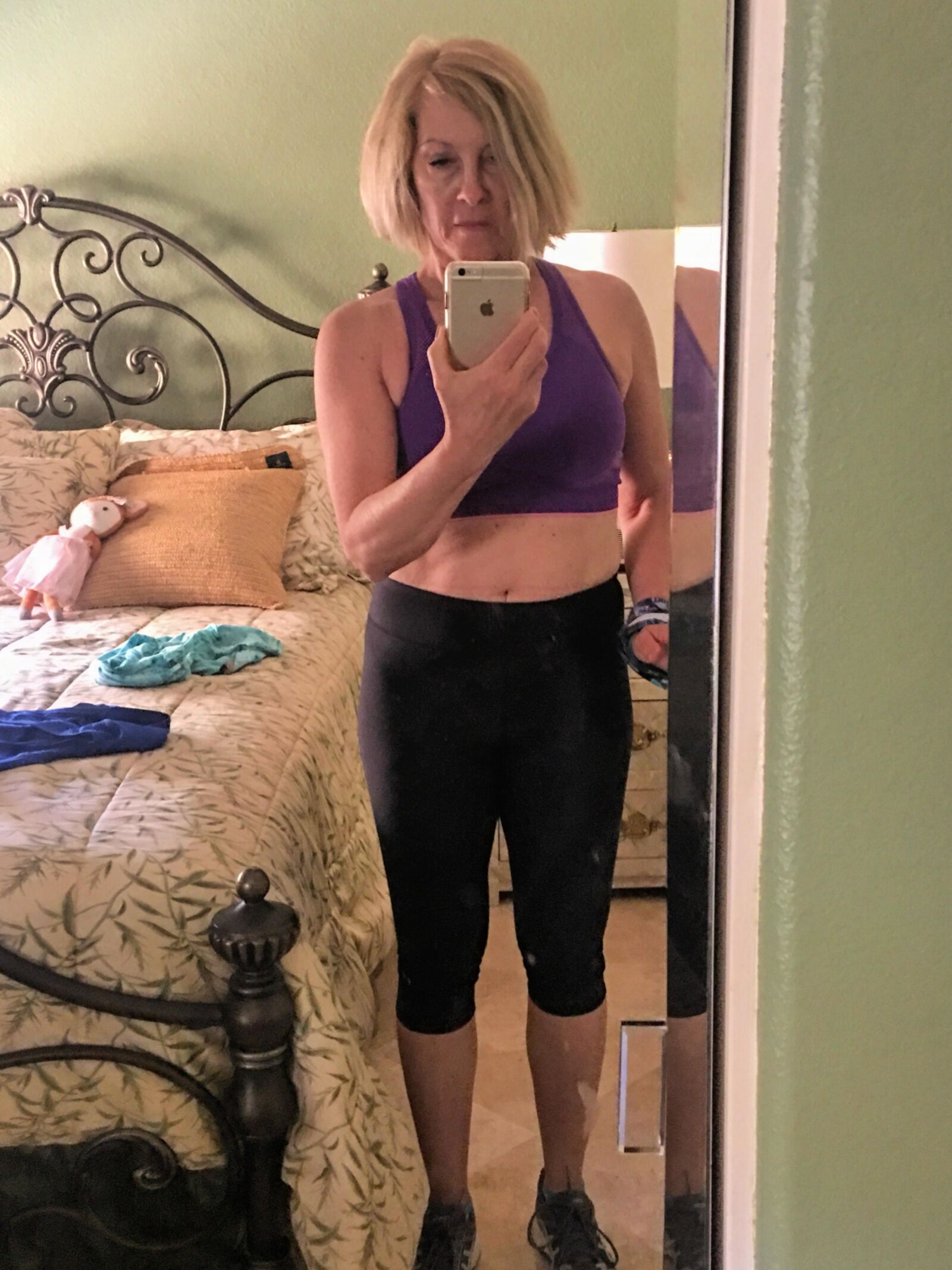 Gilf Blonde Blogger