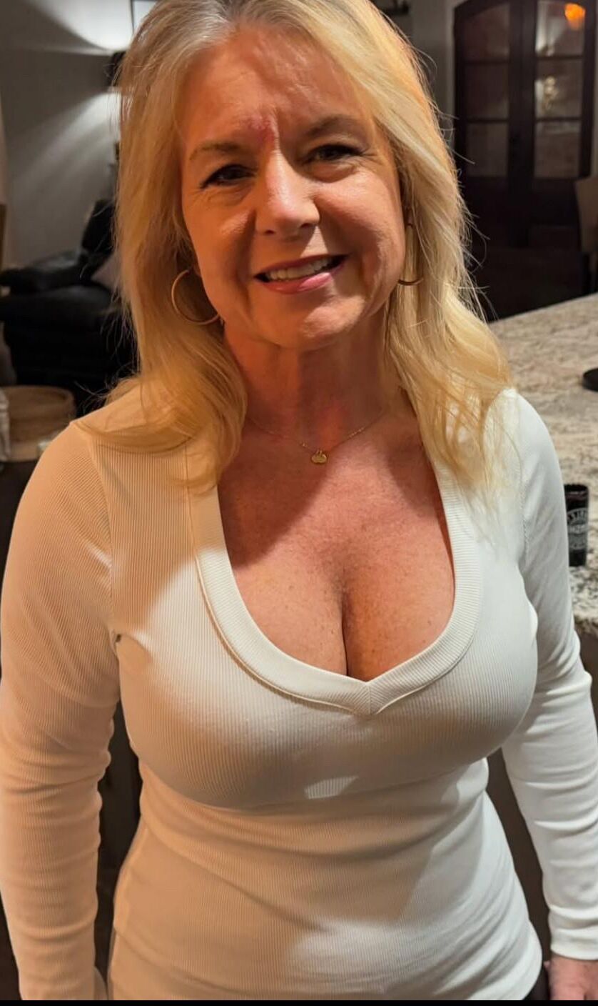 Sexy Mature nnude
