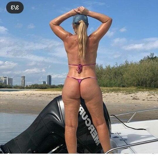 Milfs and mothers 