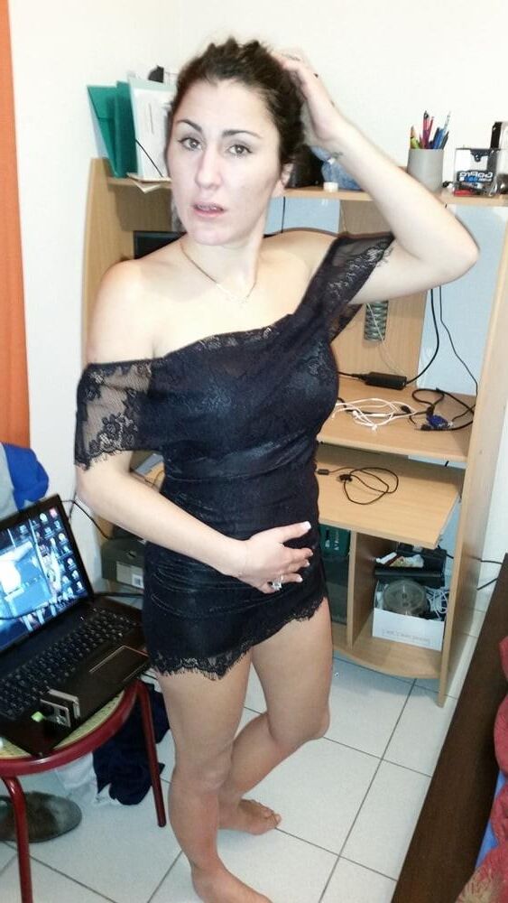 Morena francesa milf valerie