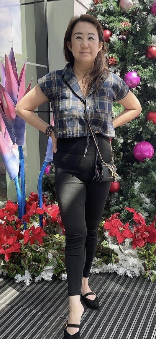 busty Malaysian milf slut liz lim