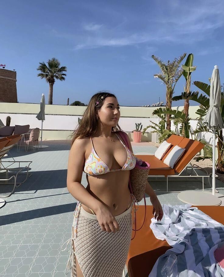 P interesse em foco na beleza no thicc