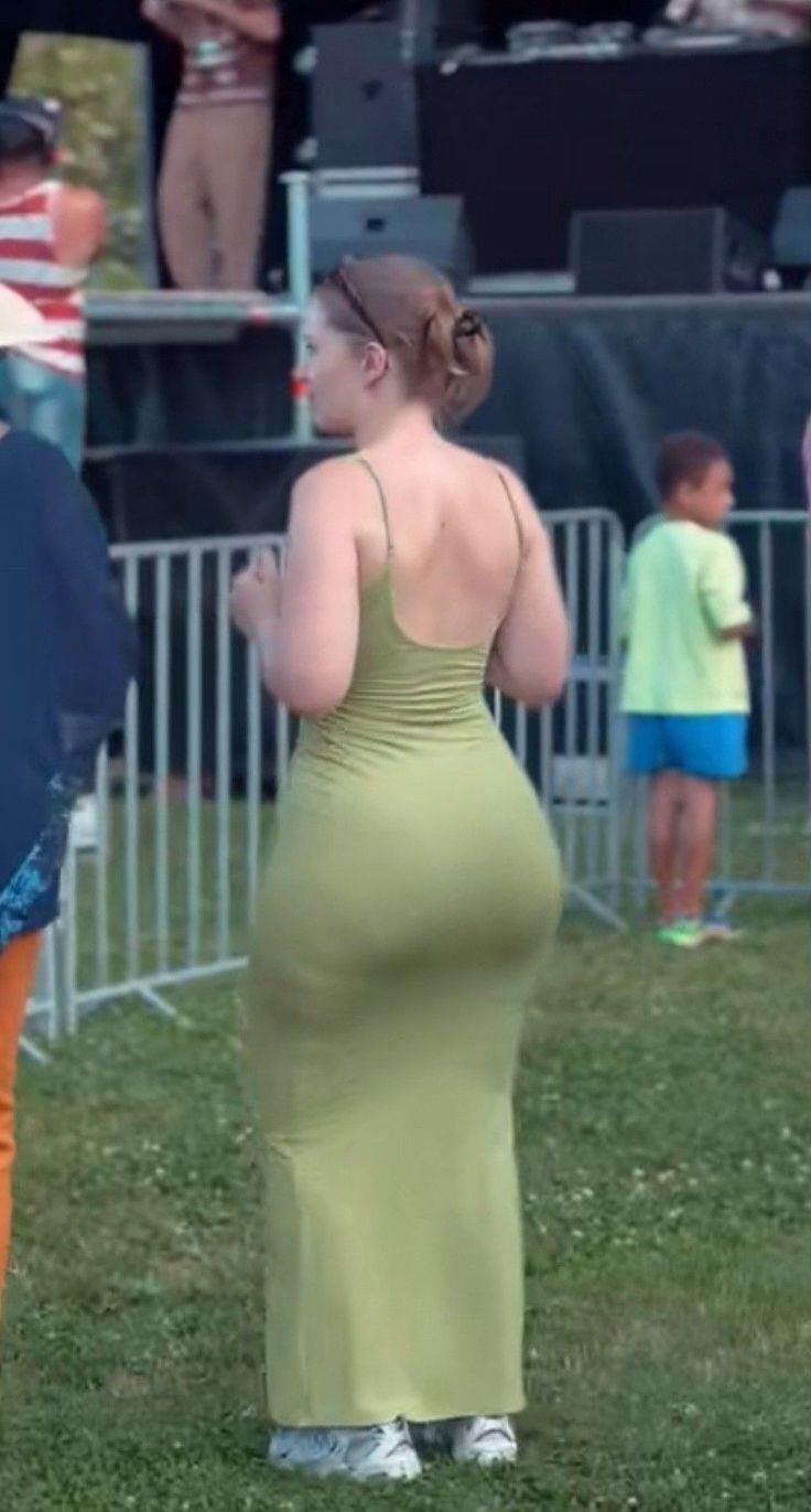 P interesse em foco na beleza no thicc