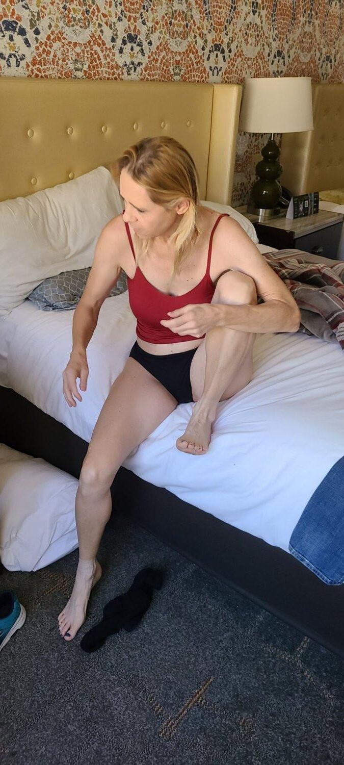 Linda esposa madura com grandes mamas flácidas
