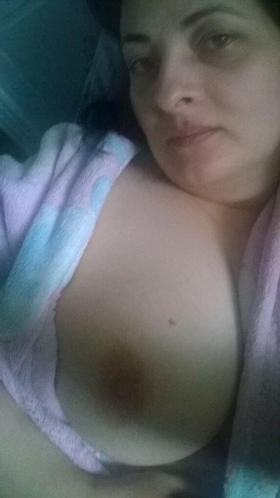 yo Busty MILF