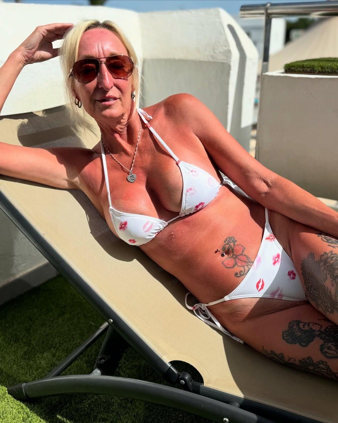 MILFs I wish lived next door 