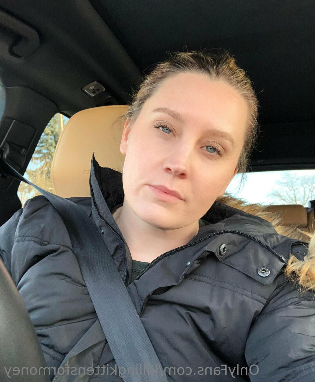 Erin Big Butt Big Boobs wunderschöne YouTuber Milf gemischte heiße Aufnahmen
