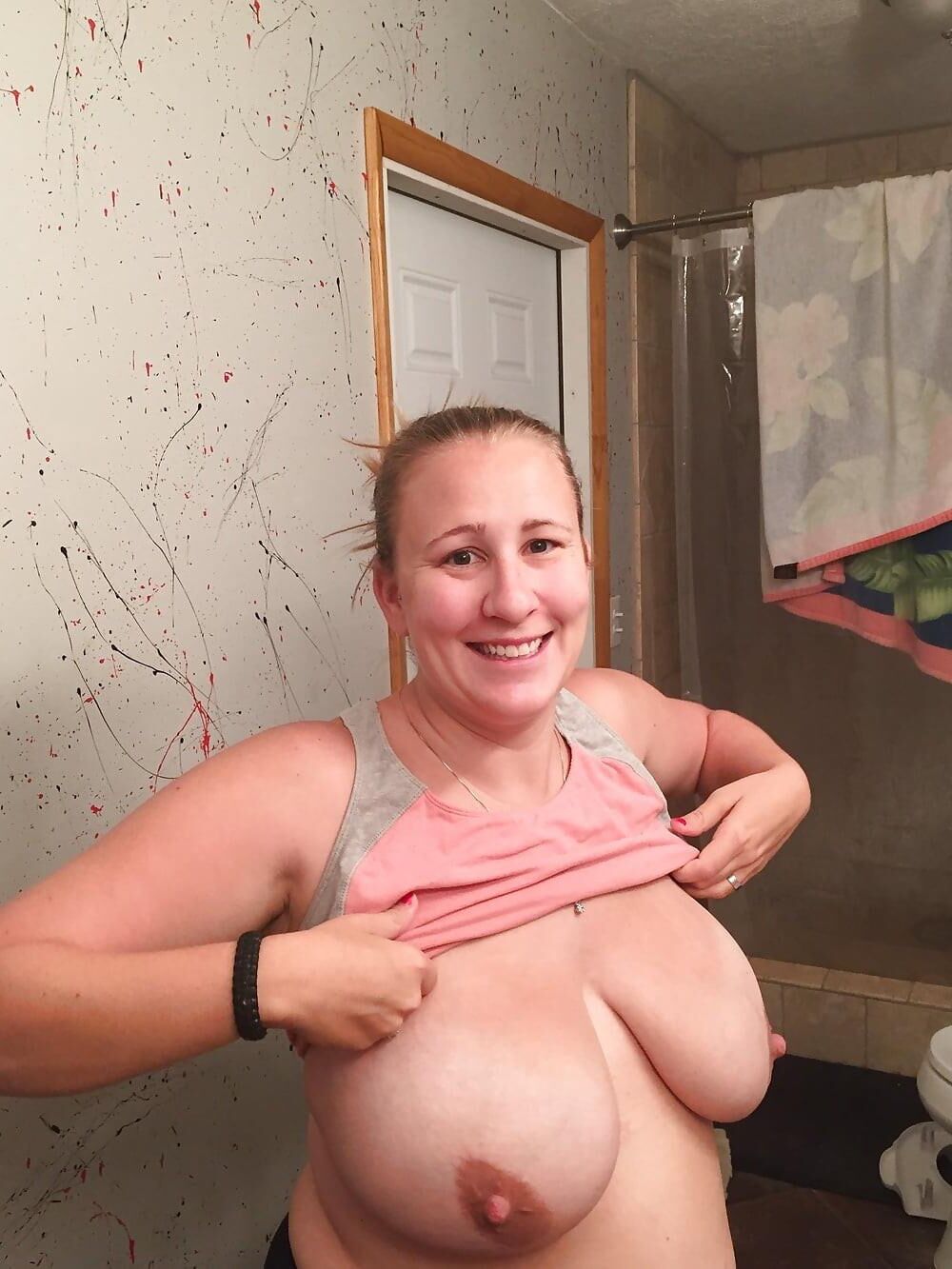 Spektakuläre Titten von BBW Niki aus Florida